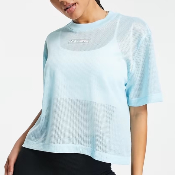 Under Armour Tops - Under Armour training short sleeve top blue size large PTP 25 in length 23 in